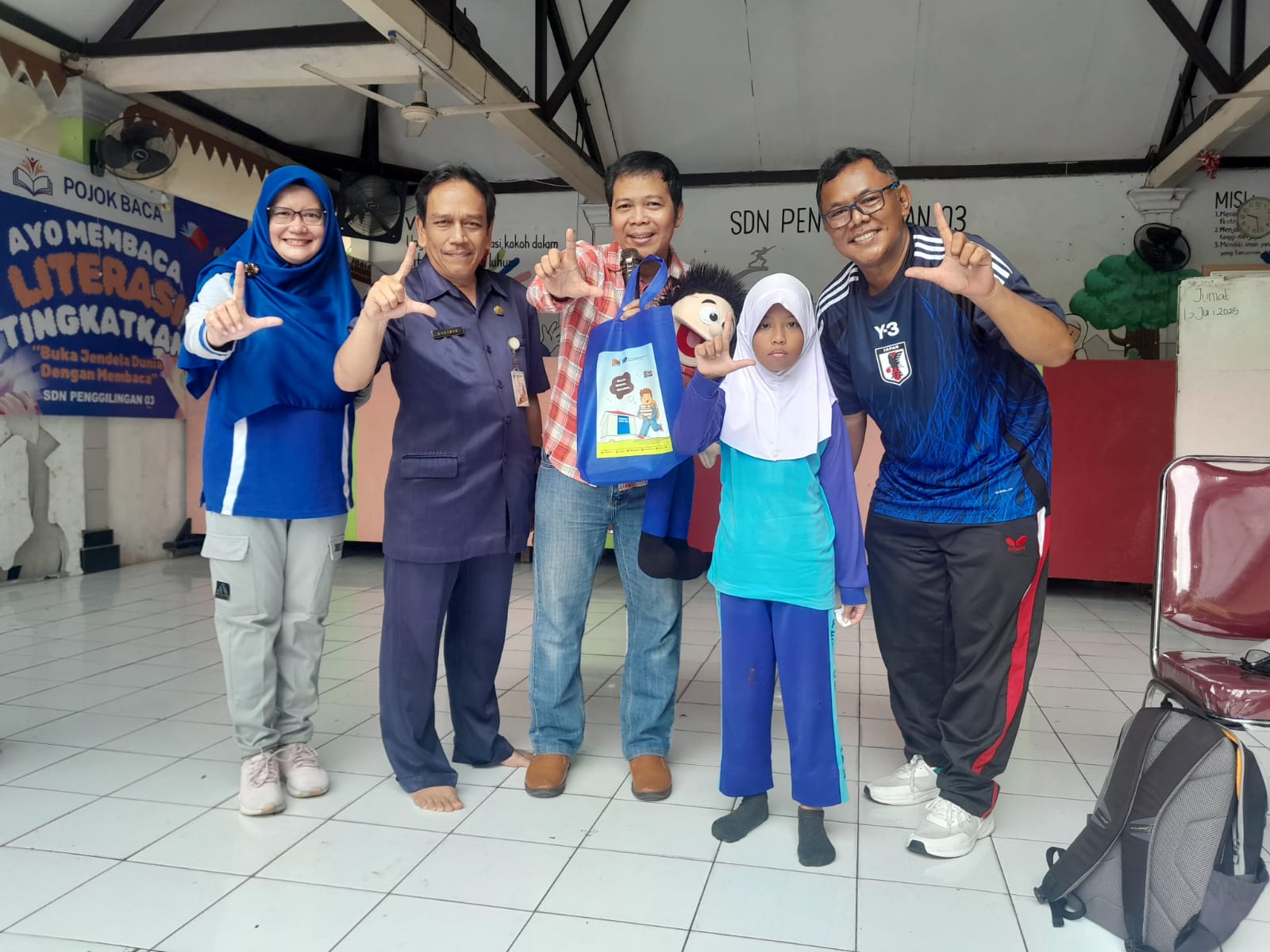 Wisata LiterAsyik Ke SDN Penggilingan 03
